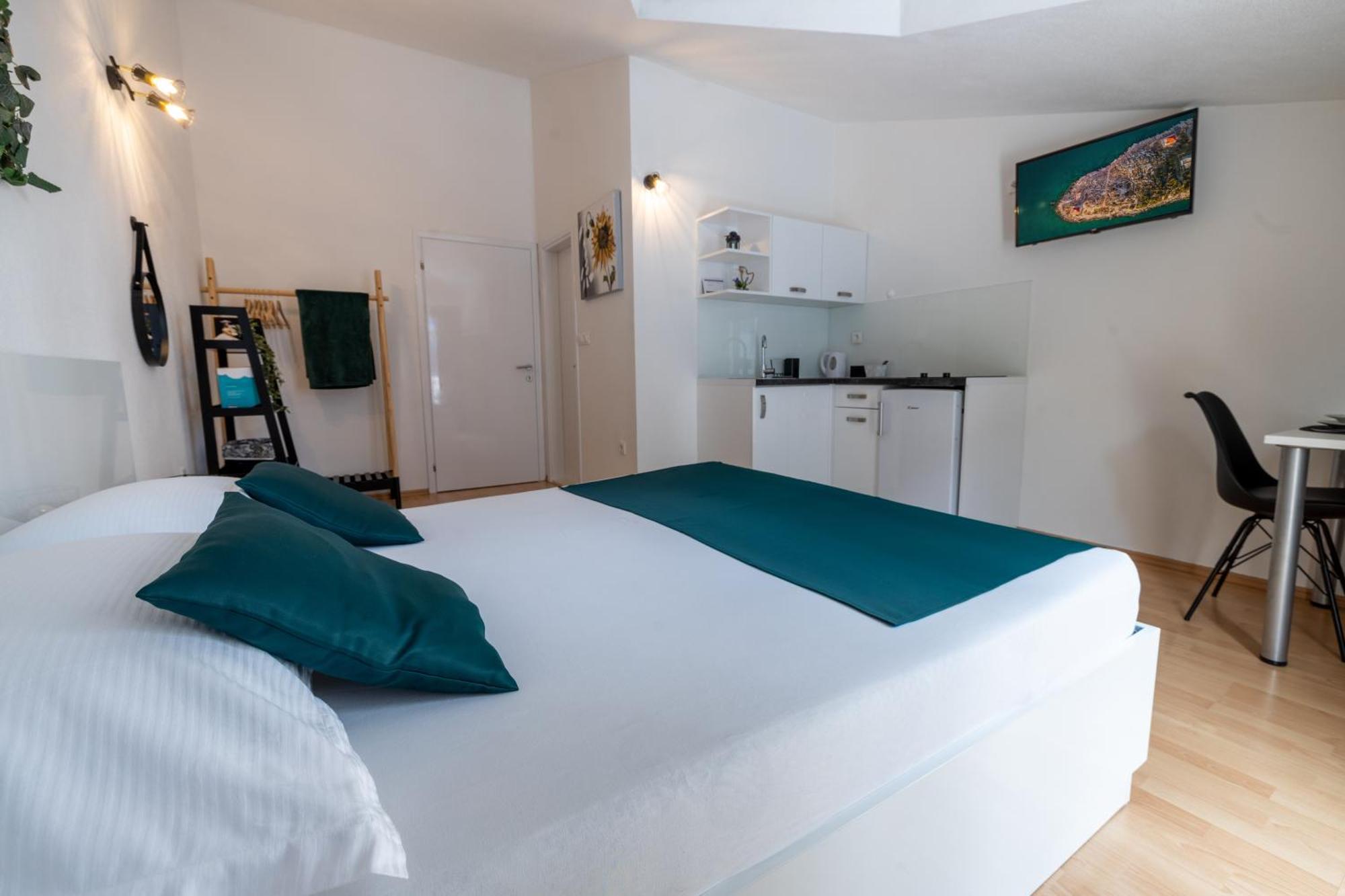 Apartments Rasic Makarska Exteriör bild